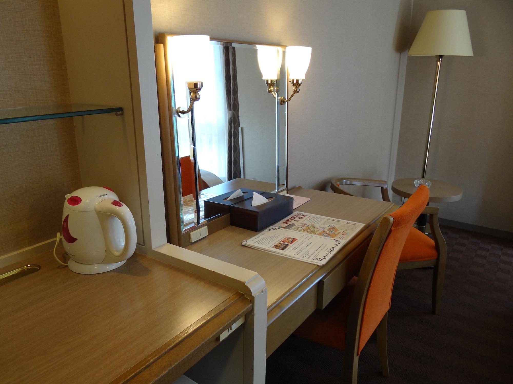 מטסויאמה Hotel Patio Dogo מראה חיצוני תמונה